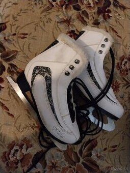 Damske korcule 39/40