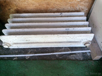 radiator RETRO liatinovy