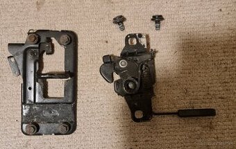 Zámok prednej kapoty - horný + spodný - Škoda Felicia