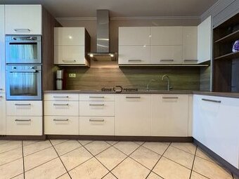 Na predaj: Rodinný dom v meste Levice