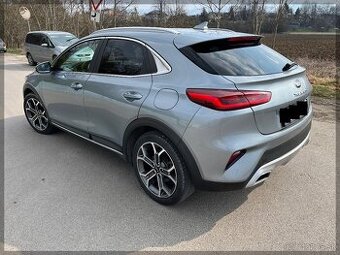 KIA XCEED 1.6 CRDi aurtomat – výbava GOLD