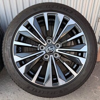 Orig.komplety Toyota 17" + let.pneu Michelin 225/45R17