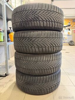 R17 235/45 Nexen Winguard Sport 2 WU7 4x6MM DOT2318 - 100 EU