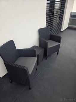 Predám balkónové  sedenie