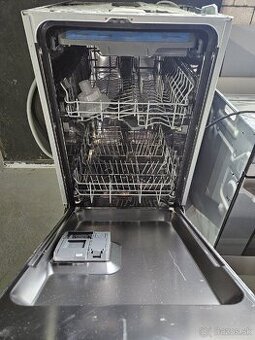 Vstavana umyvacka Electrolux 45cm 2 rocna - AKTUALNE