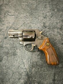 Revolver Taurus 85, kal. 38 Spec. - 1
