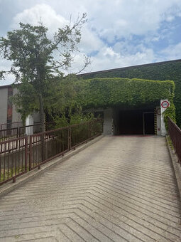 Na predaj GARÁŽ – Dvojkrížna ul., Bratislava – Vrakuňa