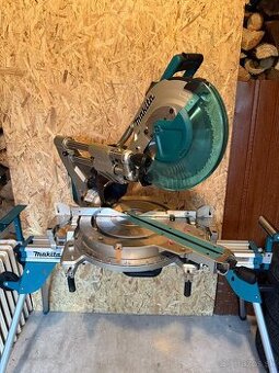 Pokosová píla makita LS 1219 L