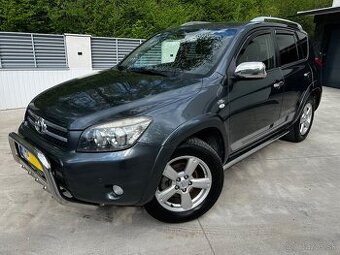 Toyota RAV4 2.2 D-4D 180 LUXURY