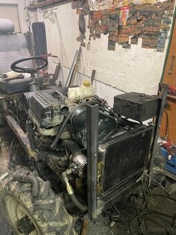 Malotraktor domácej výroby (traktor) 4x4 prevodovka aro