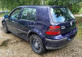 VW GOLF
