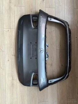 Zadné kufrove dvere Mercedes-benz