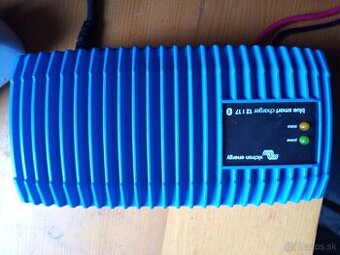 Marine IP67 12V 17A nabíjačka Victron Energy