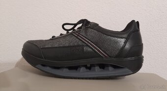 Dámske športové topánky SCHOLL č.38