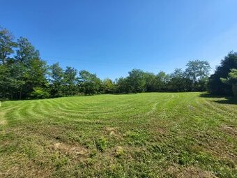 Dunakiliti–krásny pozemok na konci ulice,na začiatku prírody
