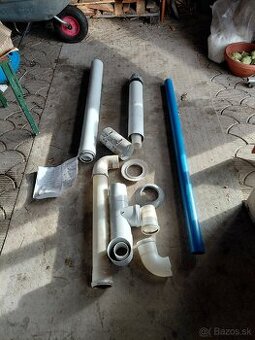 Komín na plynový kotol.