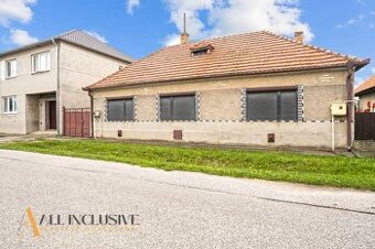 ALL INCLUSIVE | NA PREDAJ 2 RODINNÉ DOMY NA 998 m² POZEMKU, 