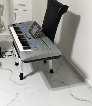 Výmena yamaha tyros 4 za korg pa 1000