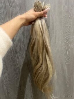 Mám na predaj práve ruské vlasy