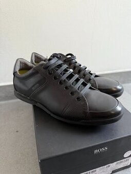 Hugo Boss boty 41 ( Nova cena 200 eur )
