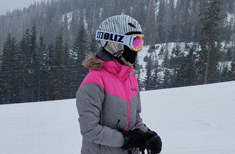 Dámska lyžiarska prilba značky Blizzard