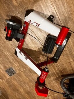 Cyklistický magnetický trenažér Elite Novo Force