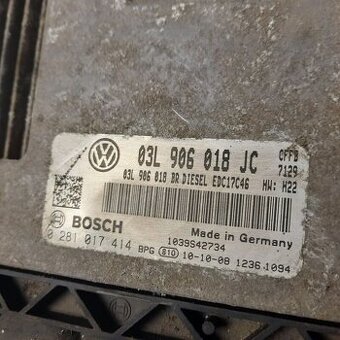 Riadiaca jednotka motora Škoda Supeb II 03L906018JC