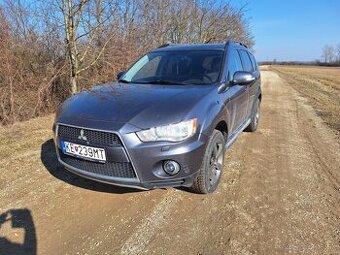 Mitsubishi Outlander SUV