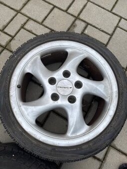 Porsche Carrera elektrony R18