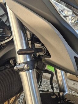 Honda držiak led smeroviek