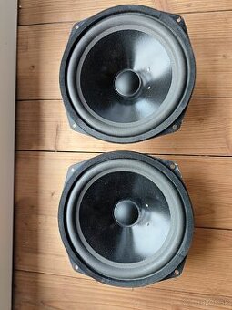Predam 2ks 20cm basove reproduktory