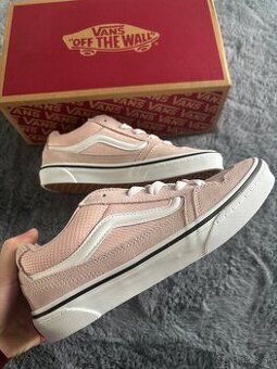 Vans tenisky