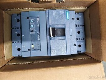 SIEMENS 3VA2440-5HL32-OAAO . Nový deón 400A