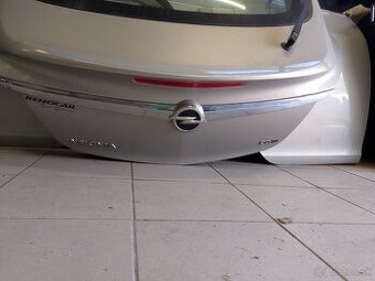 Zadné kufrove dvere Opel Insignia