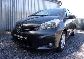 Toyota Yaris 1.3i 73kW LOUNGE AUT.KLIMA KM benzín manuál