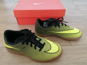 Nike halovky (1x obuté, top stav)