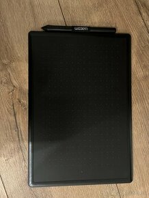 Predám grafický tablet Wacom - 1