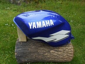 nádrž yamaha r6 2001