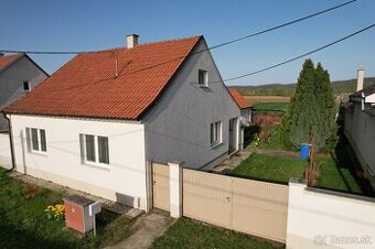 Na predaj ponúkame krásny, rodinný dom v Drahovciach