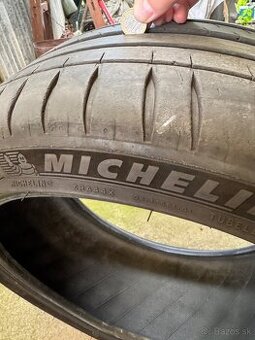 Michelin Pilot Sport 4 225/40 R18 92Y