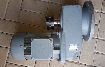 Elektromotor s převodovkou Nord