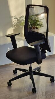 kvalitna kancelárska stolička Interstuhl, povodna cena €449