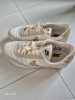 Tenisky Nike