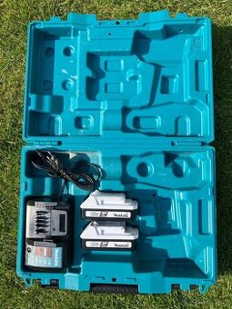 Makita baterie BL1815G + nabijacka + kufrik