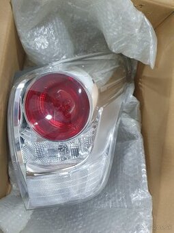 Predam Nove TOYOTA VERSO 2013-2018 815510F130
