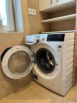 ELECTROLUX 600 SensiCare® s detskou poistkou
