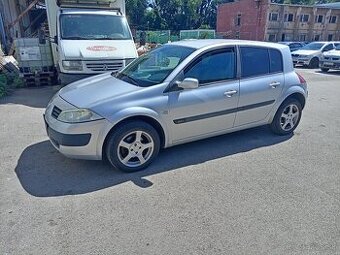renault megan - 1