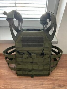 Airsoftový GFC Nosič plátov "JPC style" - olivový