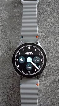 Predám Samsung Galaxy Watch7 44mm strieborné Wi-Fi