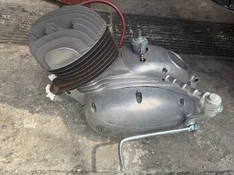 Motor ČZ 125 - 1